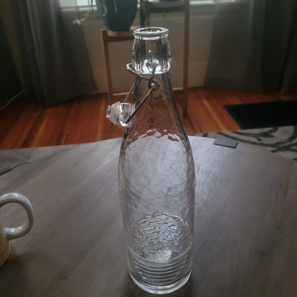 Le Cadeaux Santorini Bottle...